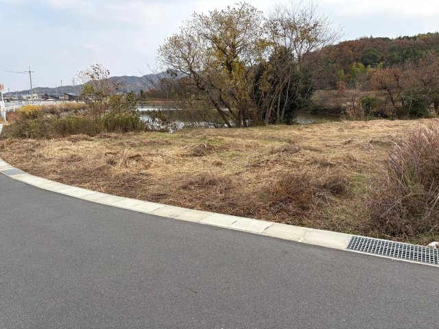 里庄町里見売地の外観