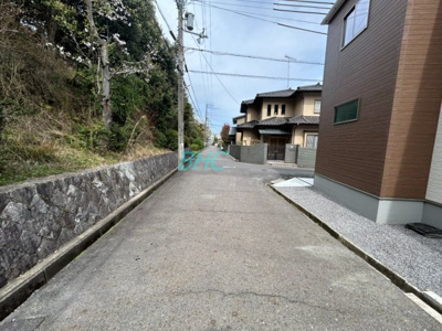 【前面道路含む現地写真】 | 鶴の里　２区画１号地