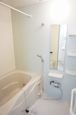 【浴室】 | ボヌール北沖洲 | 落ち着いた空間のお風呂です