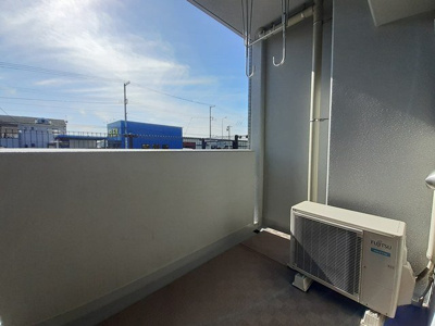 【バルコニー】 | カシリ・エスポワール | バルコニーがあります