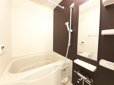 【浴室】 | カシリ・エスポワール | 落ち着いた空間のお風呂です