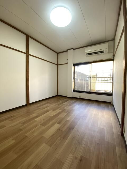 たつみ荘の洋室