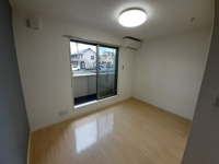 ゆったり過ごせるリビングです