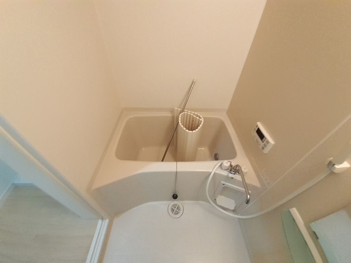 コンパクトで使いやすいお風呂です