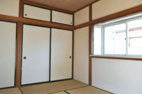 柔らかい畳が心地よい和室