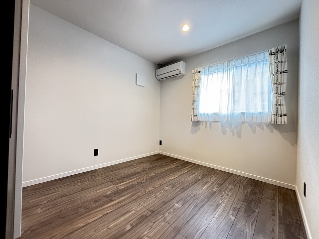 【洋室】 | 西区今津　戸建て