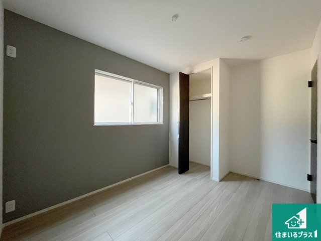 加古川市加古川町河原　第1期　新築一戸建ての洋室|シンプルな洋室は、自分好みのインテリアが楽しめます♪ご家族とインテリアや家具を選びに行くのは新築購入時の醍醐味の一つです。ぜひお楽しみください♪