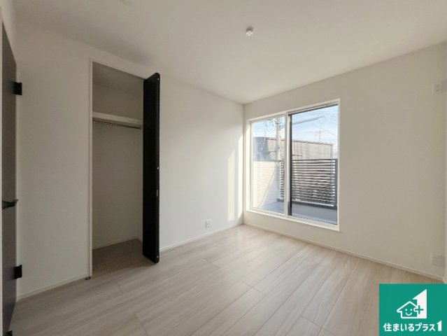 加古川市加古川町河原　第1期　新築一戸建ての洋室|収納スペースが充実しているので子供の成長に合わせてたくさん収納ができます！家族構成に合わせた様々な活用ができる収納！