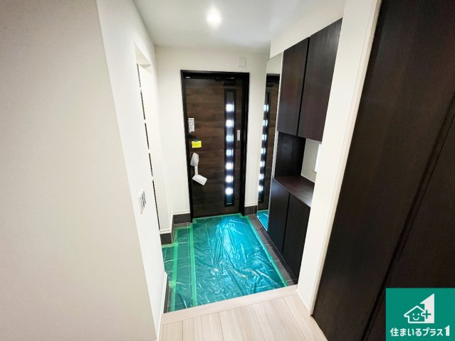 加古川市加古川町河原　第1期　新築一戸建ての玄関|シューズボックスにはたくさんの靴が収納できるので玄関周りはいつもスッキリ！ご家族が増えても安心！