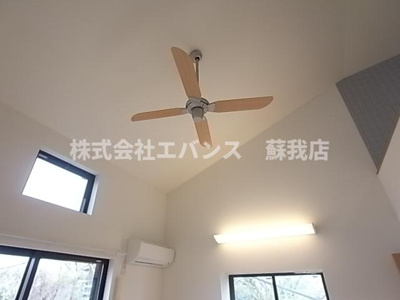  | アプリコット・ヒル