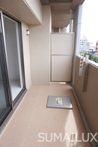 グランパーク県庁東のバルコニー