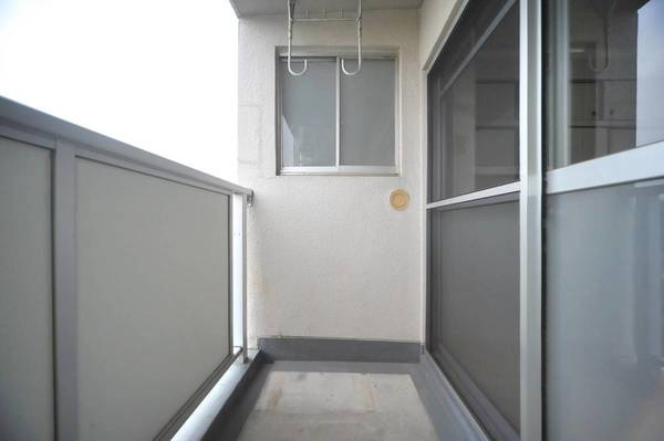 ビレッジハウス向ヶ丘5号棟のバルコニー|ビレッジハウスの同一物件・同一タイプの間取りの写真です