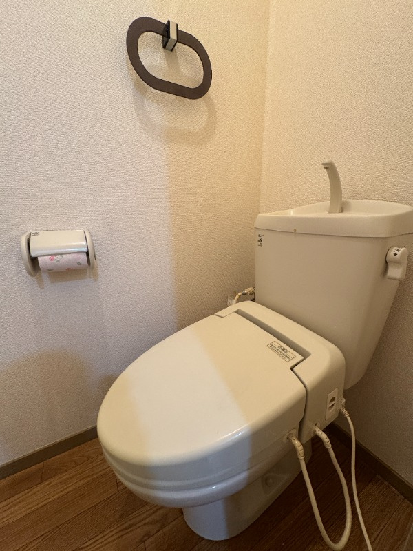 パナハイツ三山A棟のトイレ|落ち着いたトイレです