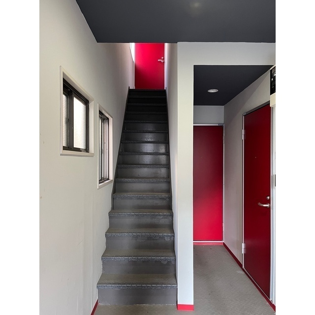 パステル青戸のエントランス|ゆとりのあるエントランスです