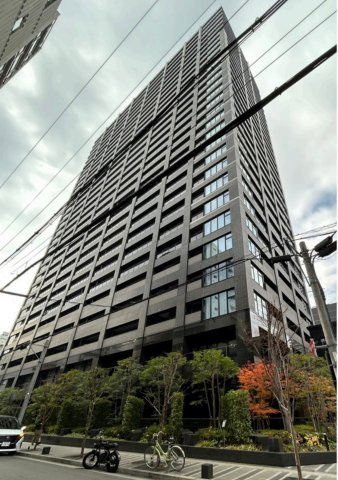 大阪市中央区タワーマンション【プレサンスレジェンド堺筋本町タワー】の外観