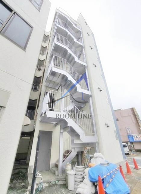 ブルーライトヨコハマ