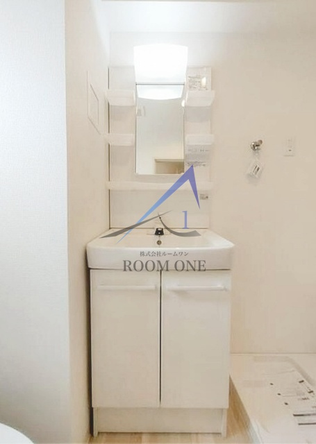 ブルーライトヨコハマの洗面所|洗面台です。