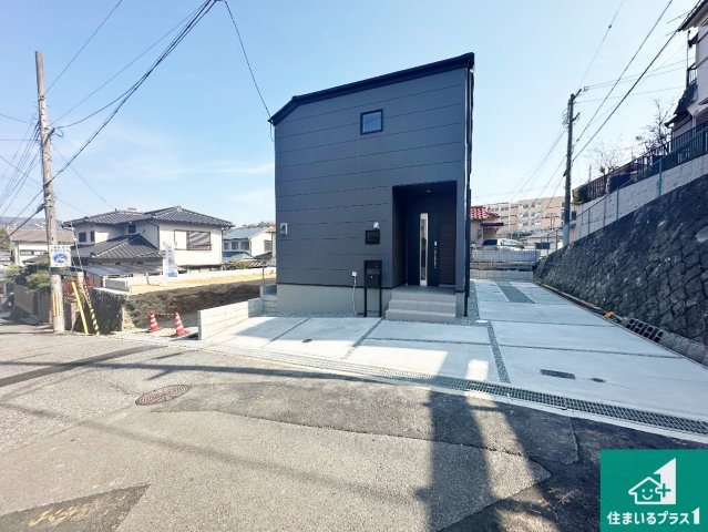 29日(土)30日(日)現地ご見学可能！　神戸市北区緑町　限定1邸の外観|安心の10年保証！外観を美しく保ち、雨水で汚れを落とします！気になることがありましたら、お気軽にお問い合わせください！