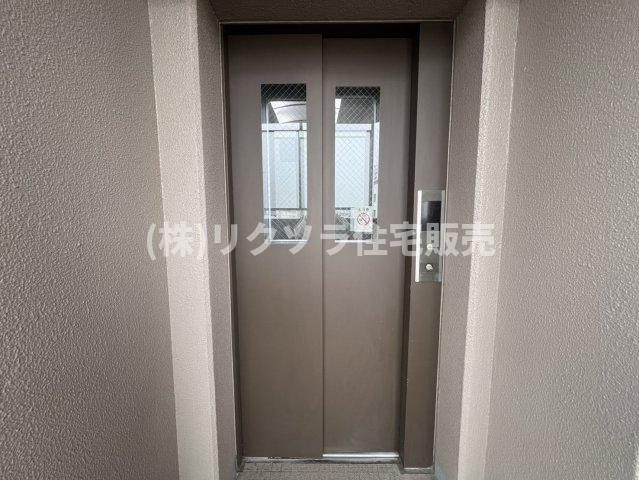 ネオステージ門真のその他共用部分|エレベーター
■物件内覧・資金計画相談・住宅ローン相談、リフォーム相談、お問合せ受付中■
※当日・翌日のご内覧、ご相談はお電話でのお問合せがスムーズです！