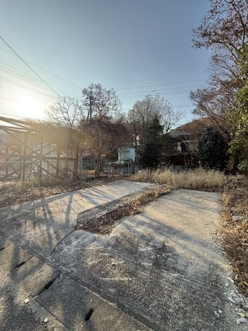 菅原766-77の駐車場