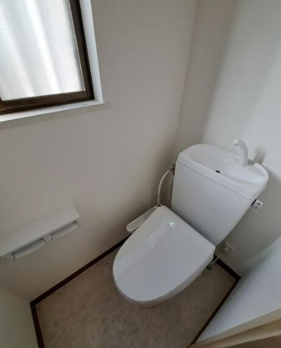 【中古】日高市武蔵台リフォーム中古住宅のトイレ|シンプルなトイレスペースです！水回りが新品だと気持ち良いですね！