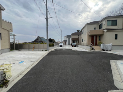 【前面道路含む現地写真】 | 大和市福田　戸建て | 前面道路含む現地写真です