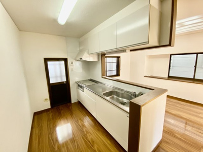 【キッチン】 | 紀三井寺戸建