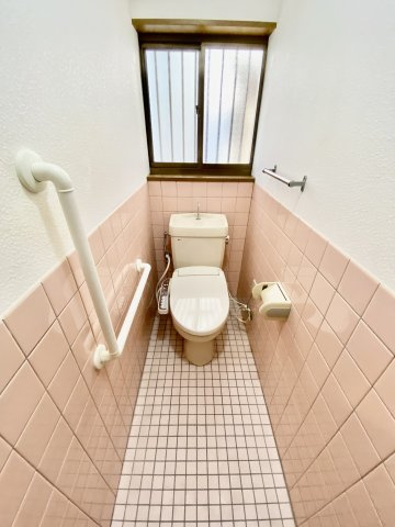 紀三井寺戸建のトイレ