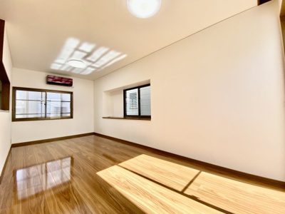 【居間・リビング】 | 紀三井寺戸建