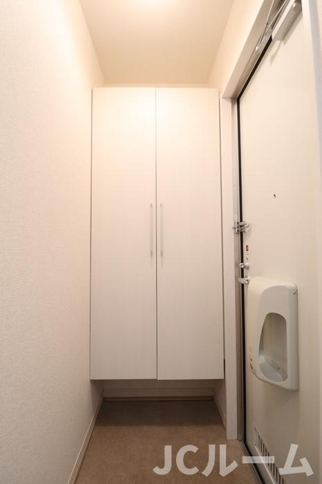 レセンテの玄関