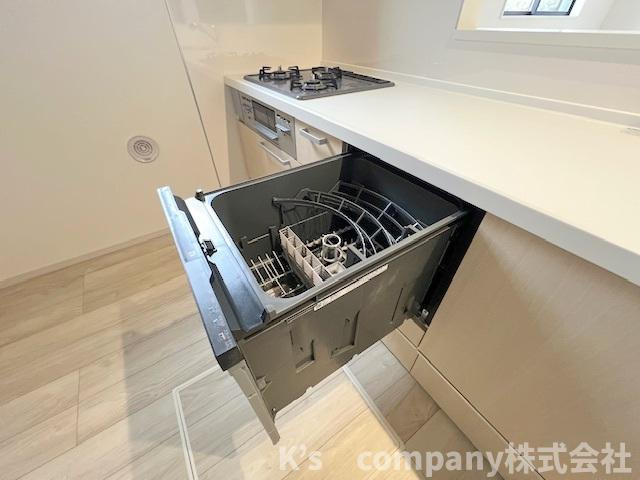 ◎茅ヶ崎市今宿　新築戸建　1号棟のキッチン|食器洗い乾燥機付きで家事の時短に役立ちます☆