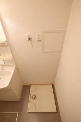 【設備】 | メゾン　なでしこ   | 室内洗濯機置場