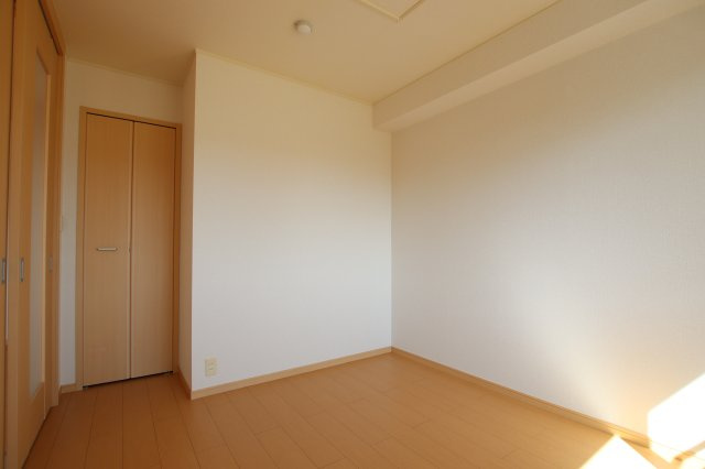 【洋室】 | メゾン　なでしこ  