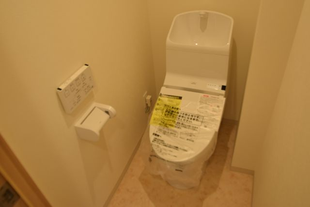 ＬＥＯ四拾八番館のトイレ|ウォシュレット付きです