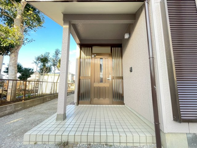 大網白里市富田992の玄関