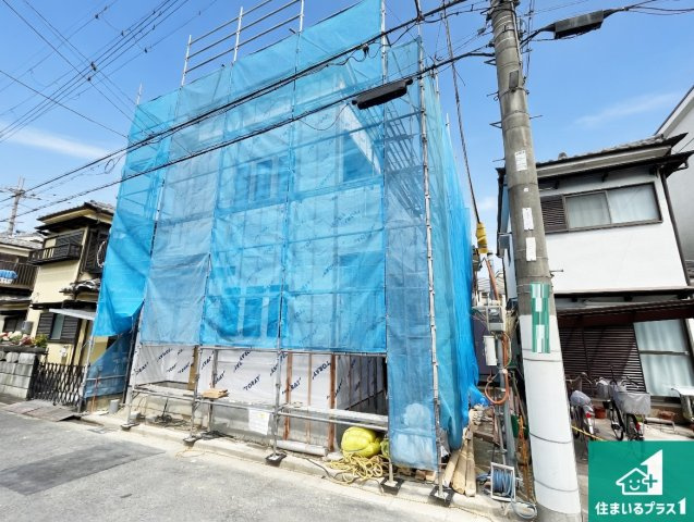 高槻市芝生町　新築一戸建ての外観|現在の進捗状況です！順調に作業進行中、完成が待ち遠しいです！詳細の間取り等、お気軽にお問い合わせください！
