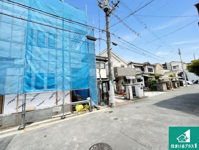 25(土)26(日)29(祝)現地説明会　高槻市芝生町　限定1邸の前面道路含む現地写真|周辺は落ち着いた街並みの住宅地！子育てがしやすい住環境です！まだ未完成ですが、現地でしかわからない事もございます。是非一度ご覧ください。