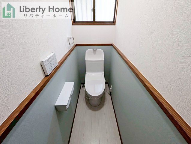 稲敷郡阿見町青宿　中古戸建のトイレ