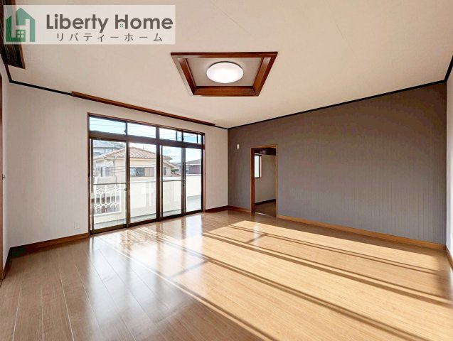 稲敷郡阿見町青宿　中古戸建の洋室