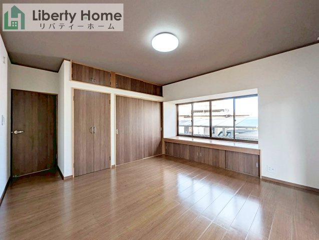 稲敷郡阿見町青宿　中古戸建の洋室