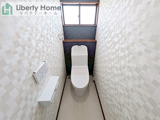 稲敷郡阿見町青宿　中古戸建のトイレ