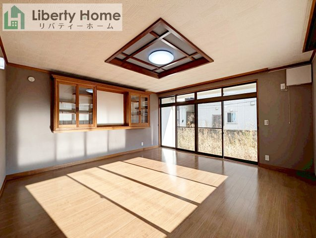 稲敷郡阿見町青宿　中古戸建の洋室