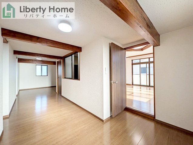 稲敷郡阿見町青宿　中古戸建の洋室