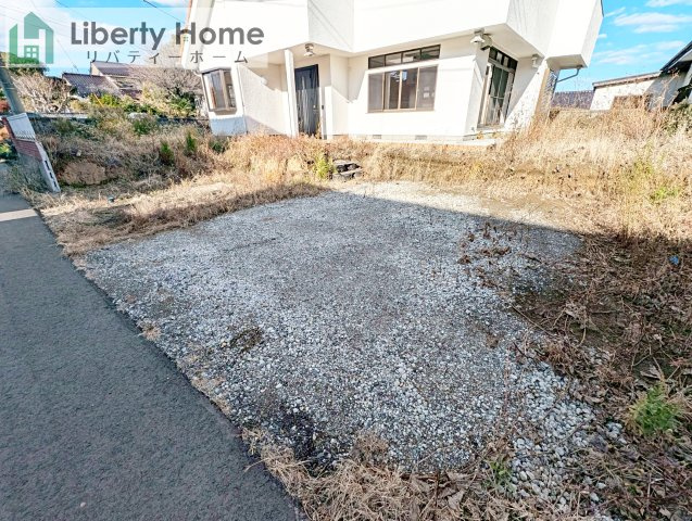 稲敷郡阿見町青宿　中古戸建の駐車場