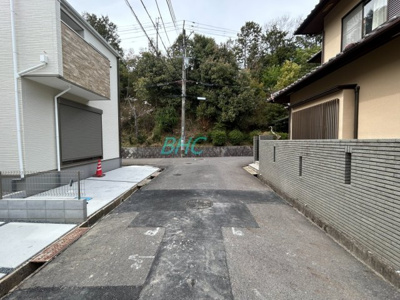 【前面道路含む現地写真】 | 鶴の里　２区画２号地