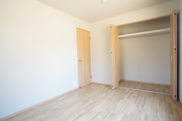 エステートピア学園前Ｂの居間・リビング