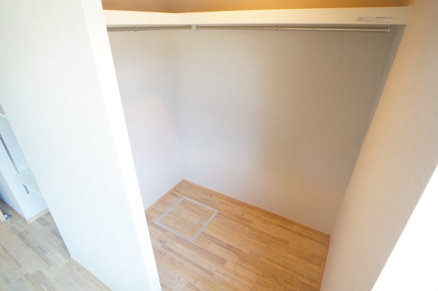 エステートピア学園前Ｂの収納