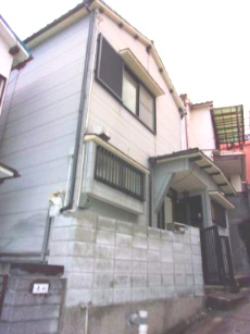 塩屋町４丁目中古収益戸建の外観|外はこのようになっています