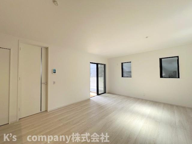 ◎茅ヶ崎市今宿　新築戸建　2号棟の居間・リビング|ご家庭が集まるリビングスペース◇◇