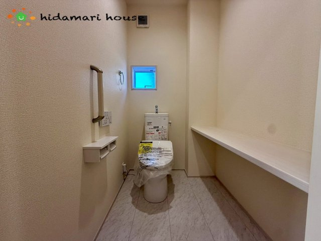 上尾市小泉3丁目　新築戸建　ブルーミング01のトイレ